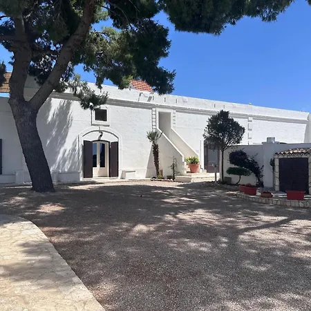 Masseria Triglie Country house *